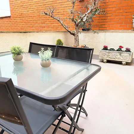 Vut Plaza Florida - Parking Gratis Apartmán Salamanka